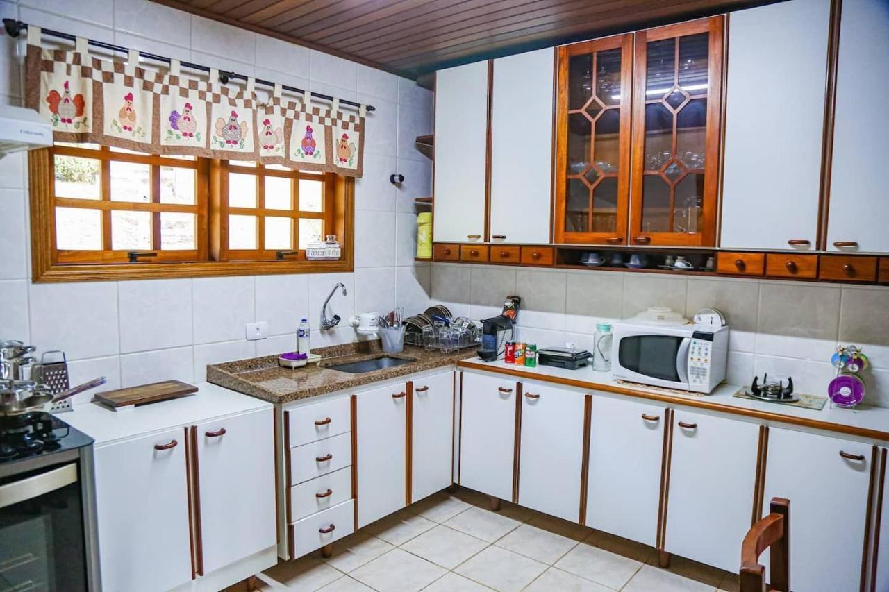 Chale Belga Em Condominio - 1,2 Km Do Centro Turistico Capivari Campos do Jordão 外观 照片
